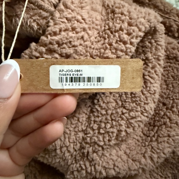 Skims Tigers Eye Jogger Pants - Picture 4 of 6